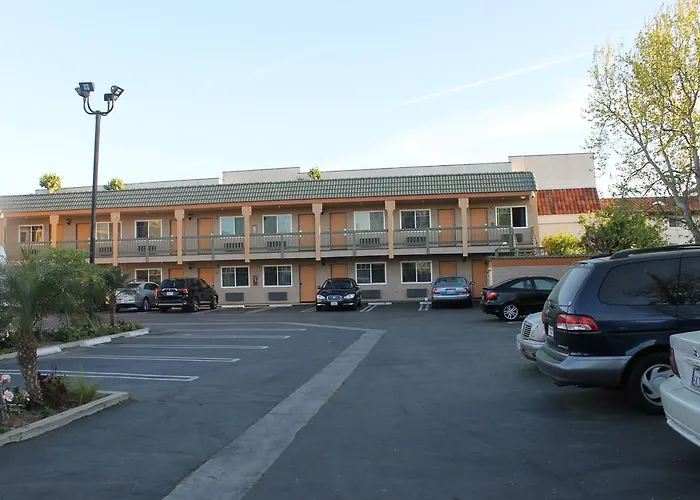 El Rancho Inn